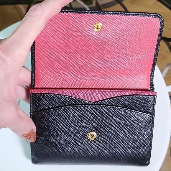 ❌SOLD❌ Prada Black Leather Wallet - Picture 5 of 8
